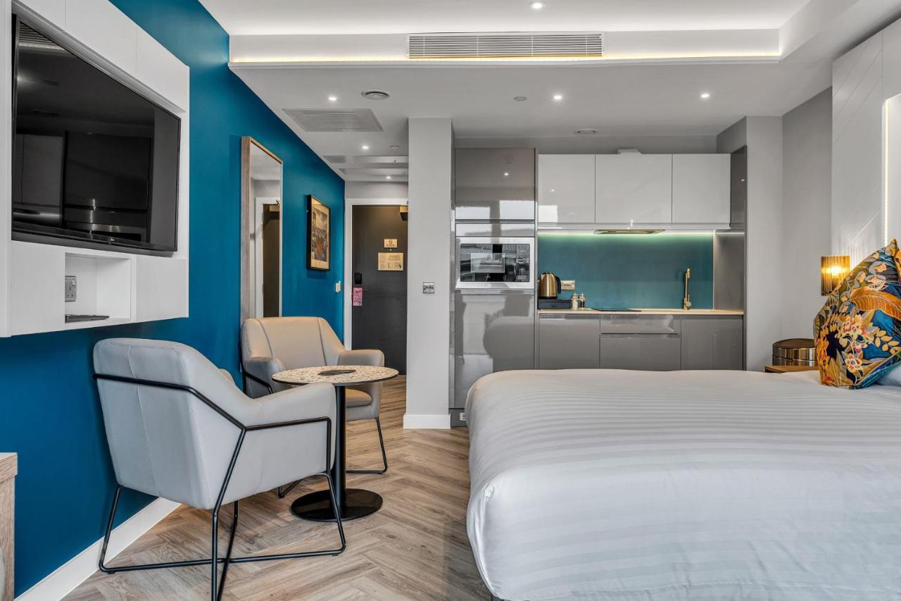 Roomzzz Единбург Екстериор снимка