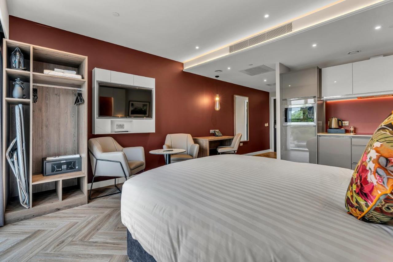 Roomzzz Единбург Екстериор снимка