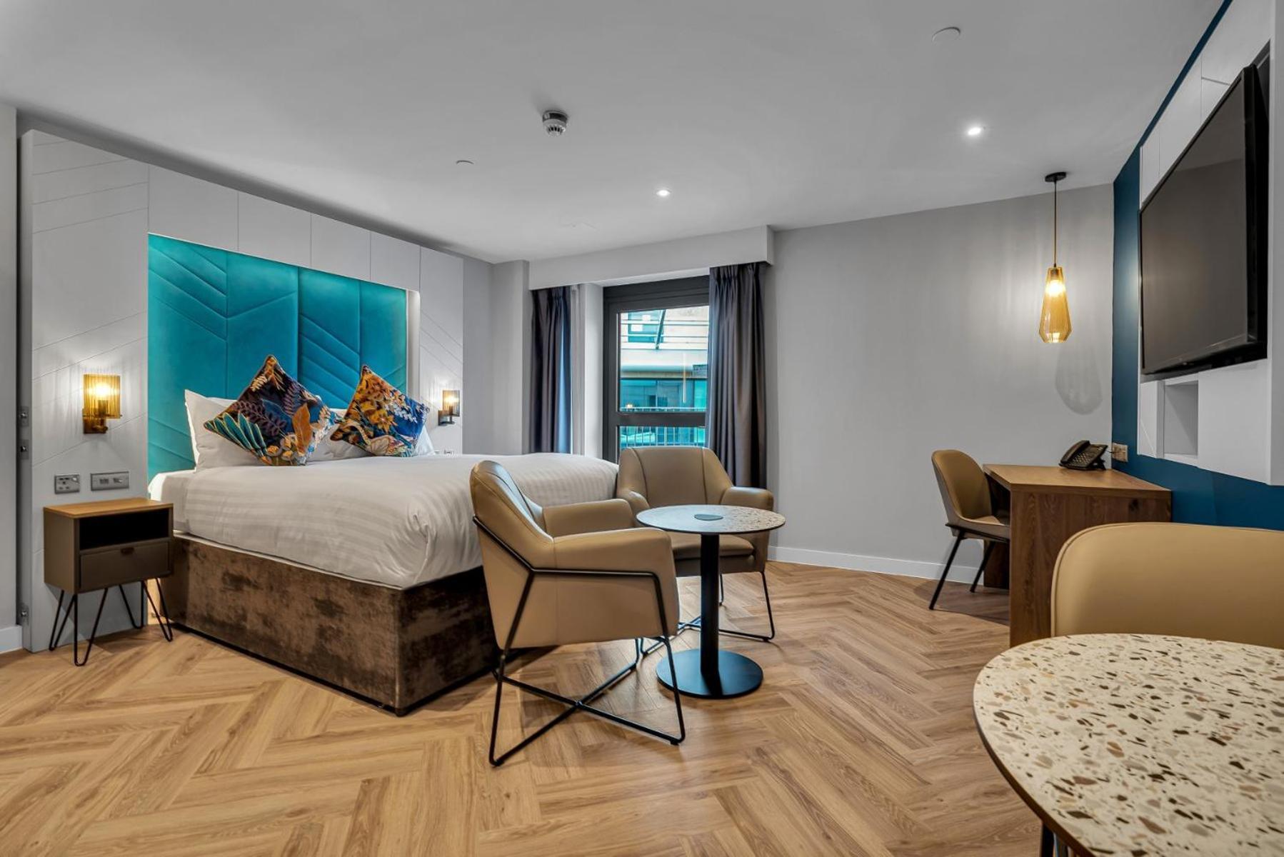 Roomzzz Единбург Екстериор снимка