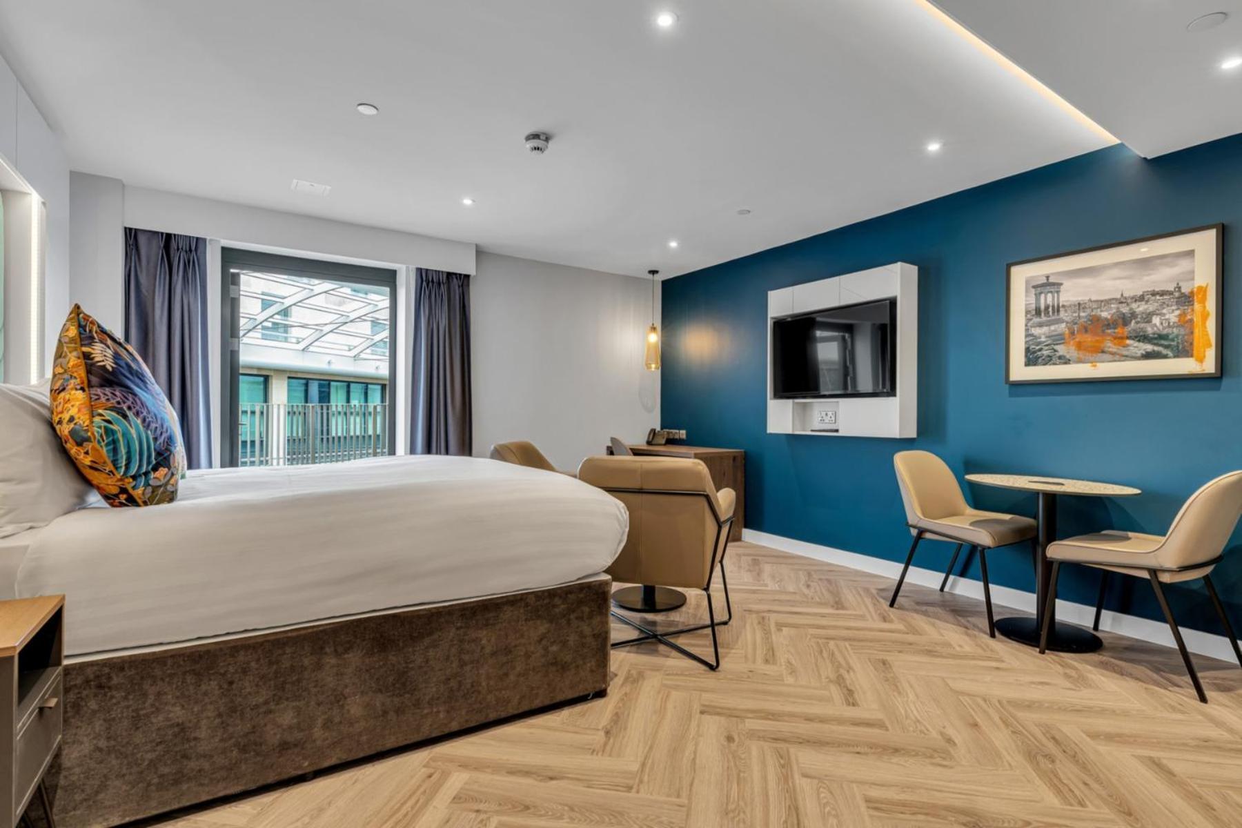 Roomzzz Единбург Екстериор снимка